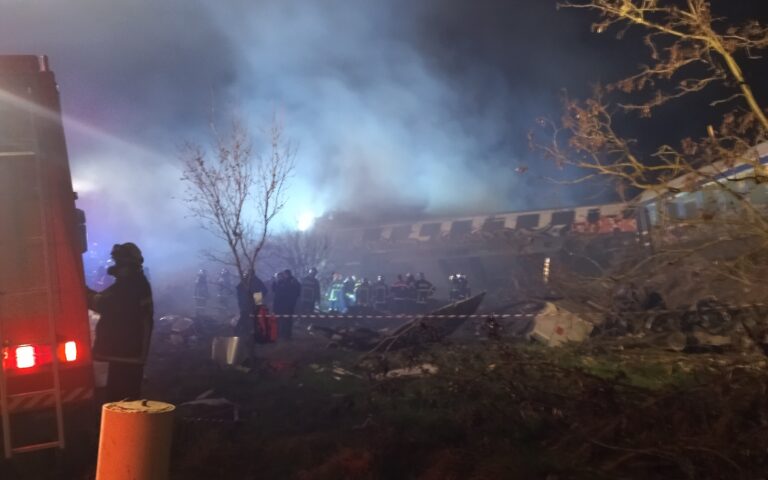 Τέμπη: «Αστυνομία, είναι κανείς εδώ;»-4