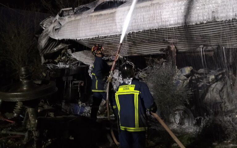 Τέμπη: «Αστυνομία, είναι κανείς εδώ;»-3