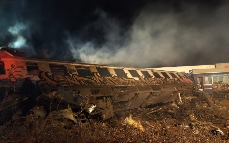 Τέμπη: «Αστυνομία, είναι κανείς εδώ;»-21