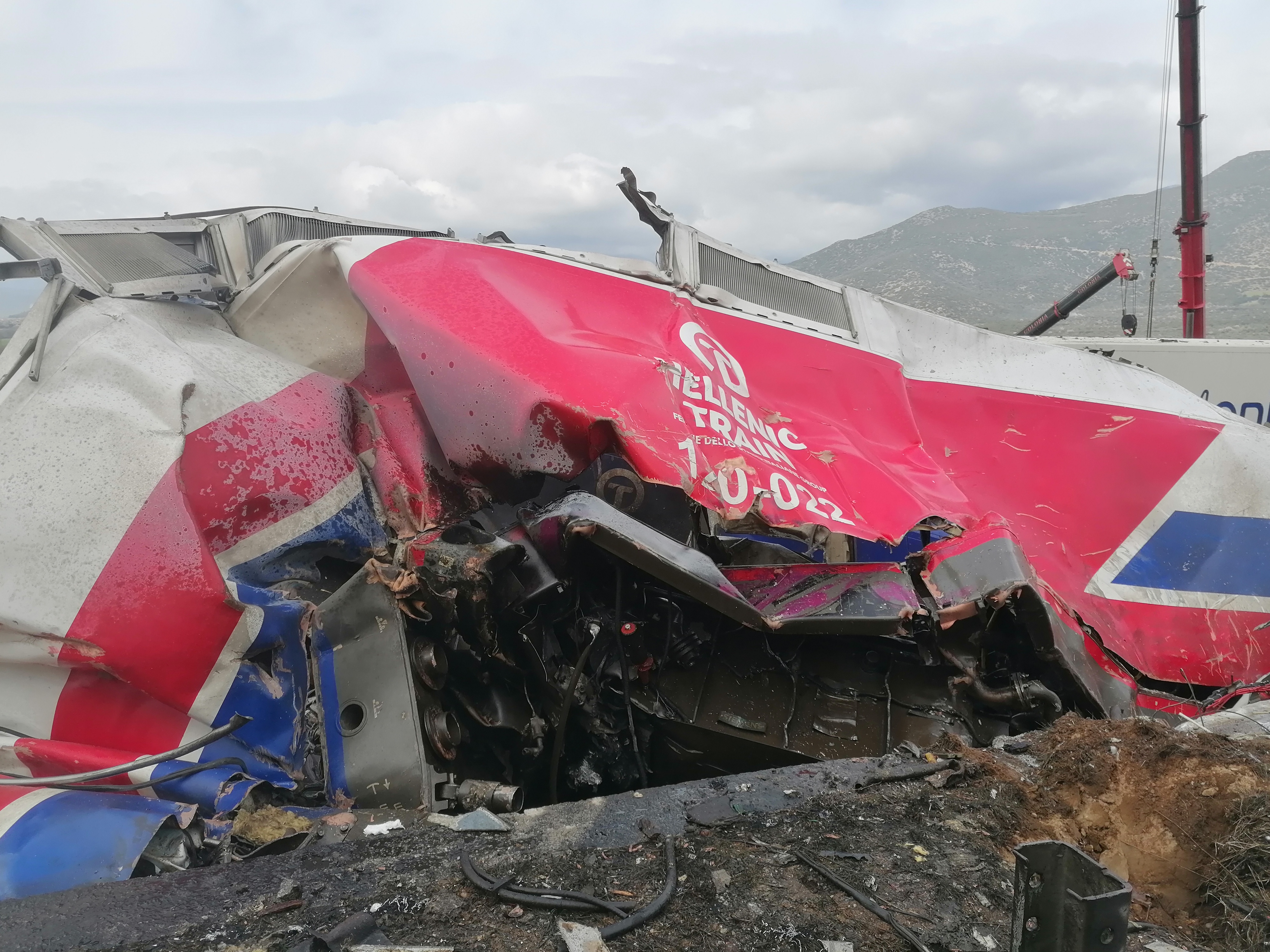 Τέμπη: Τι απαντά το Χημείο του Κράτους για το ξυλόλιο, τα έλαια σιλικόνης και την πυρόσφαιρα-1