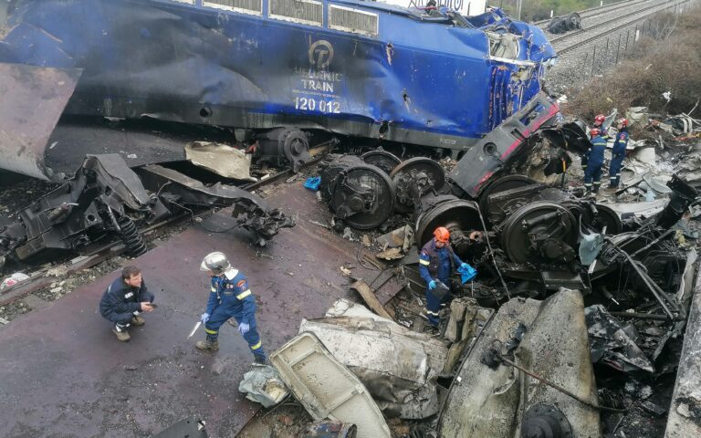 Τέμπη: «Αστυνομία, είναι κανείς εδώ;»-15