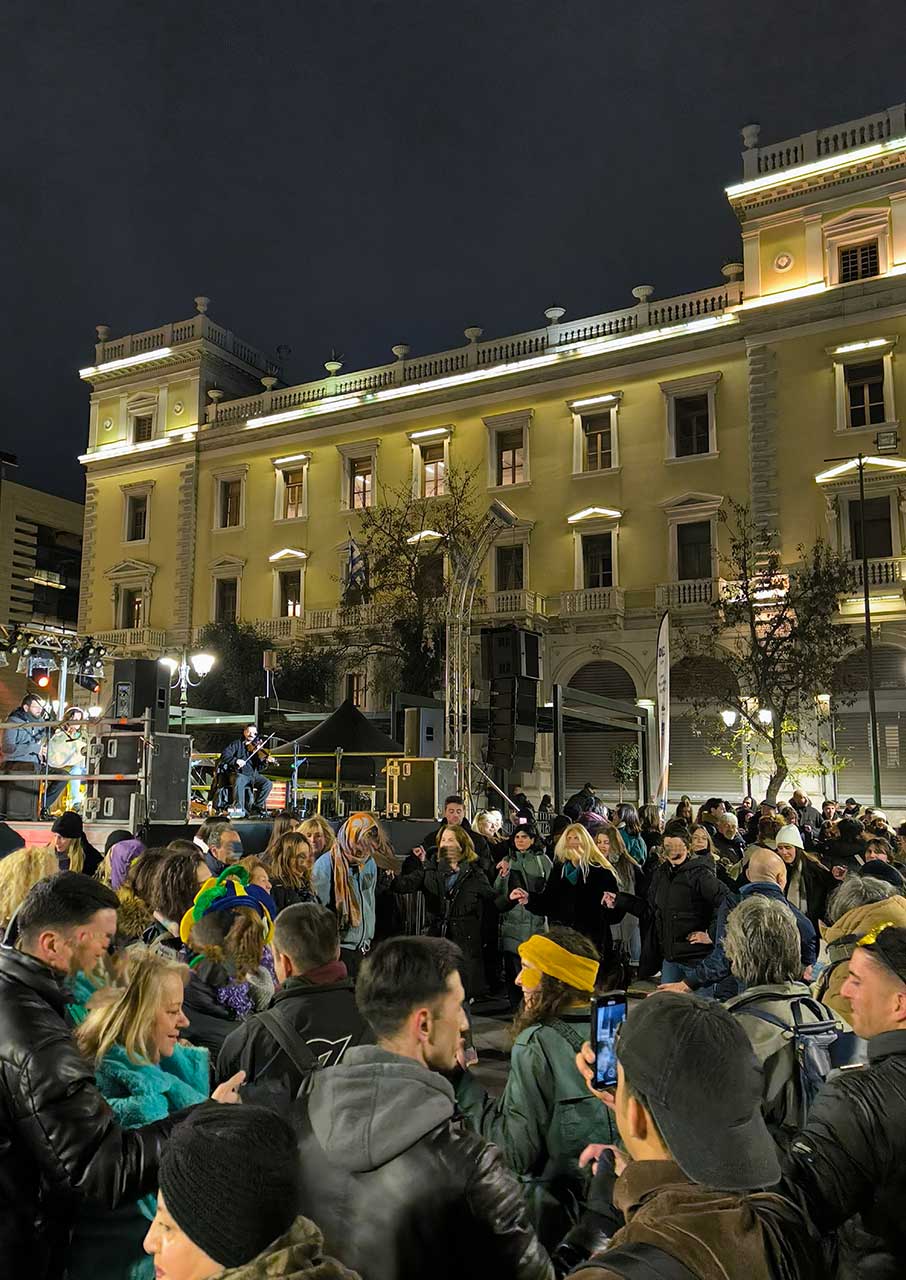 Χορεύοντας με τη Γενιά Ζ στην καρδιά της Αθήνας-1