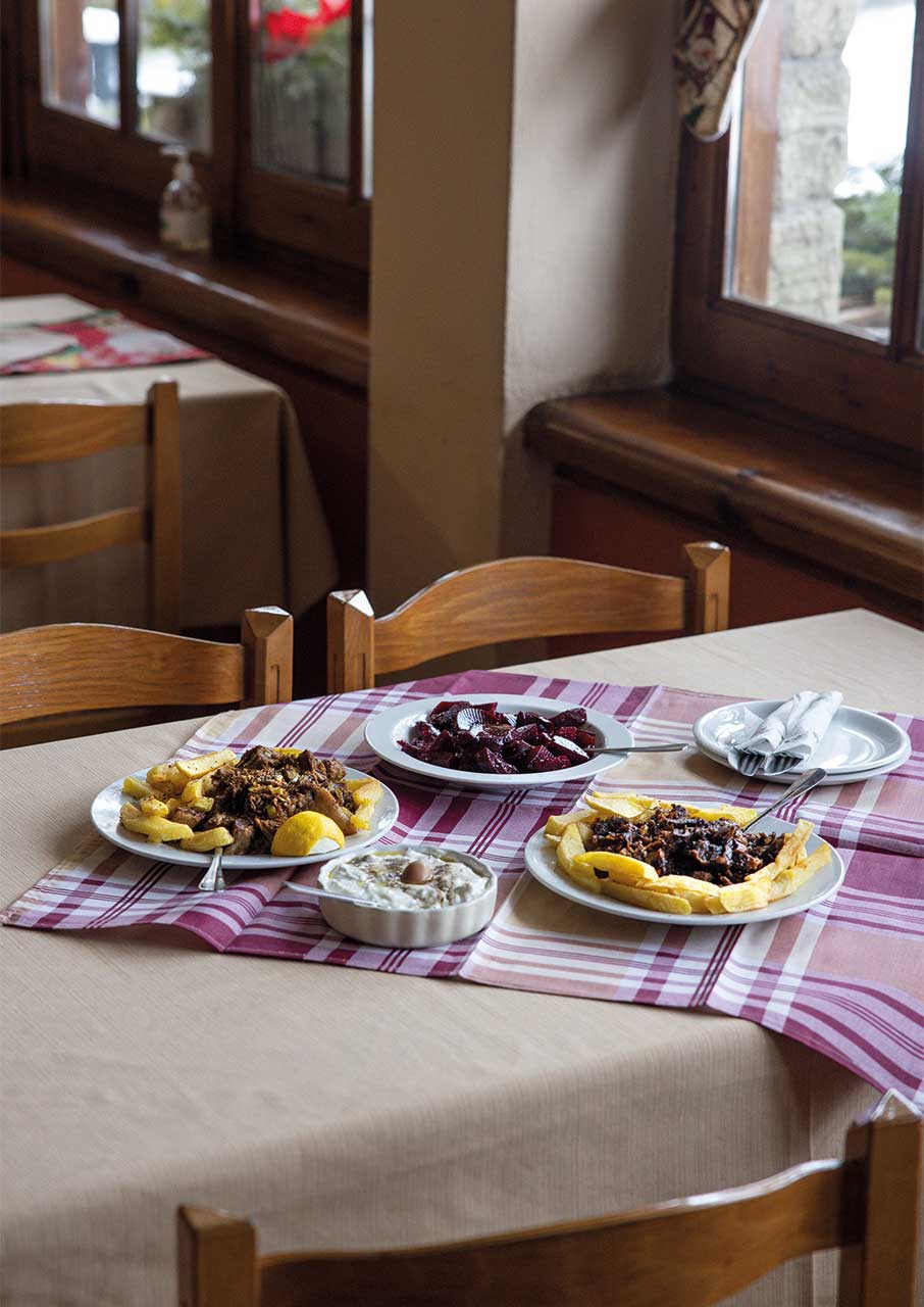 Ασπροπόταμος: Στα ίχνη των Βλάχων και των καμινάδων-10