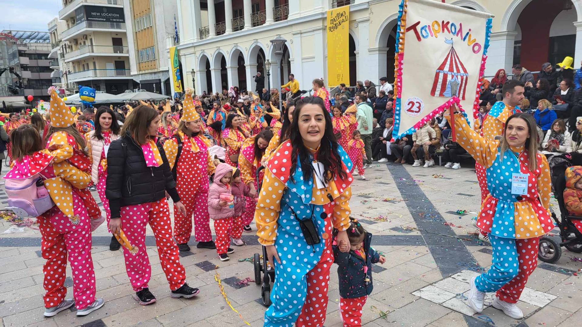 Πάτρα: Το μεγάλο καρναβάλι των παιδιών χάρισε χαμόγελα αισιοδοξίας-3