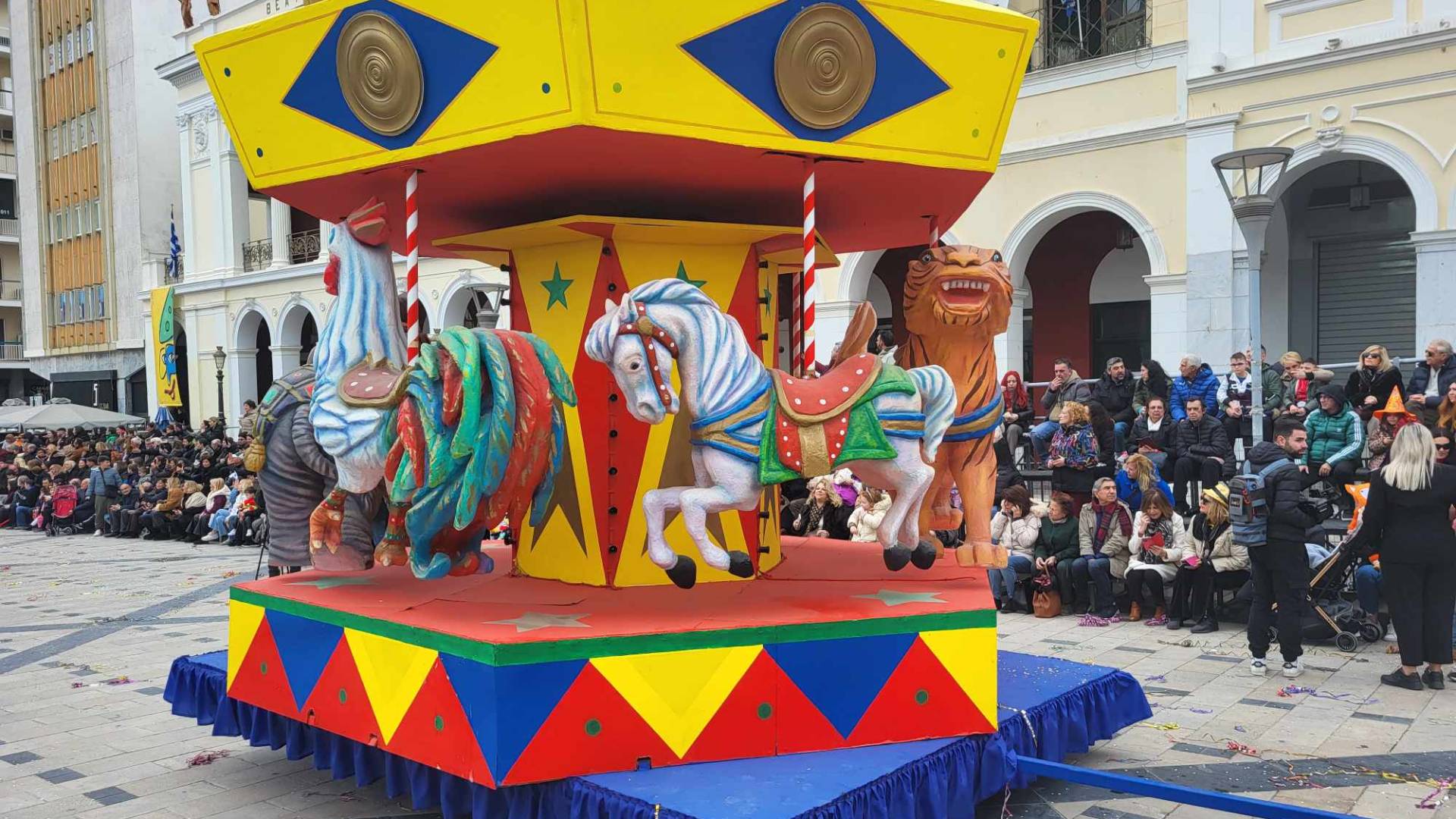 Πάτρα: Το μεγάλο καρναβάλι των παιδιών χάρισε χαμόγελα αισιοδοξίας-1