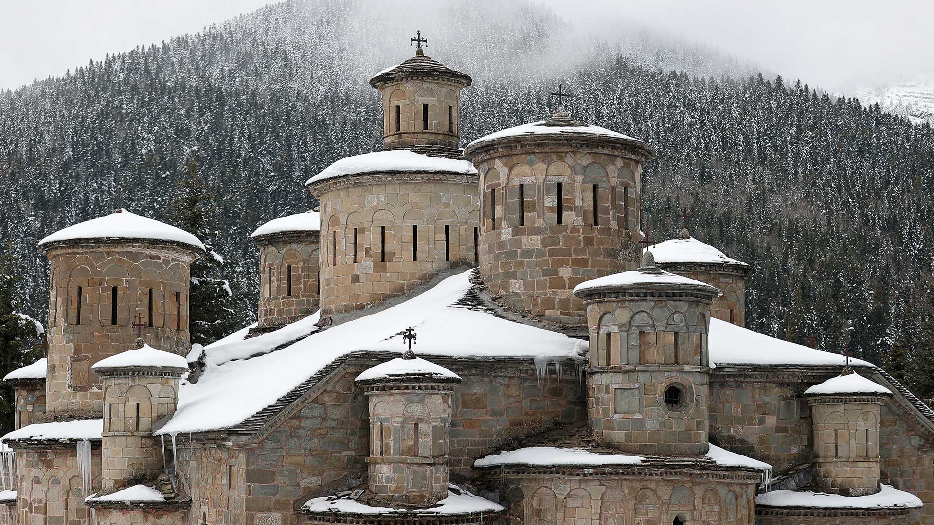 Ασπροπόταμος: Στα ίχνη των Βλάχων και των καμινάδων-11