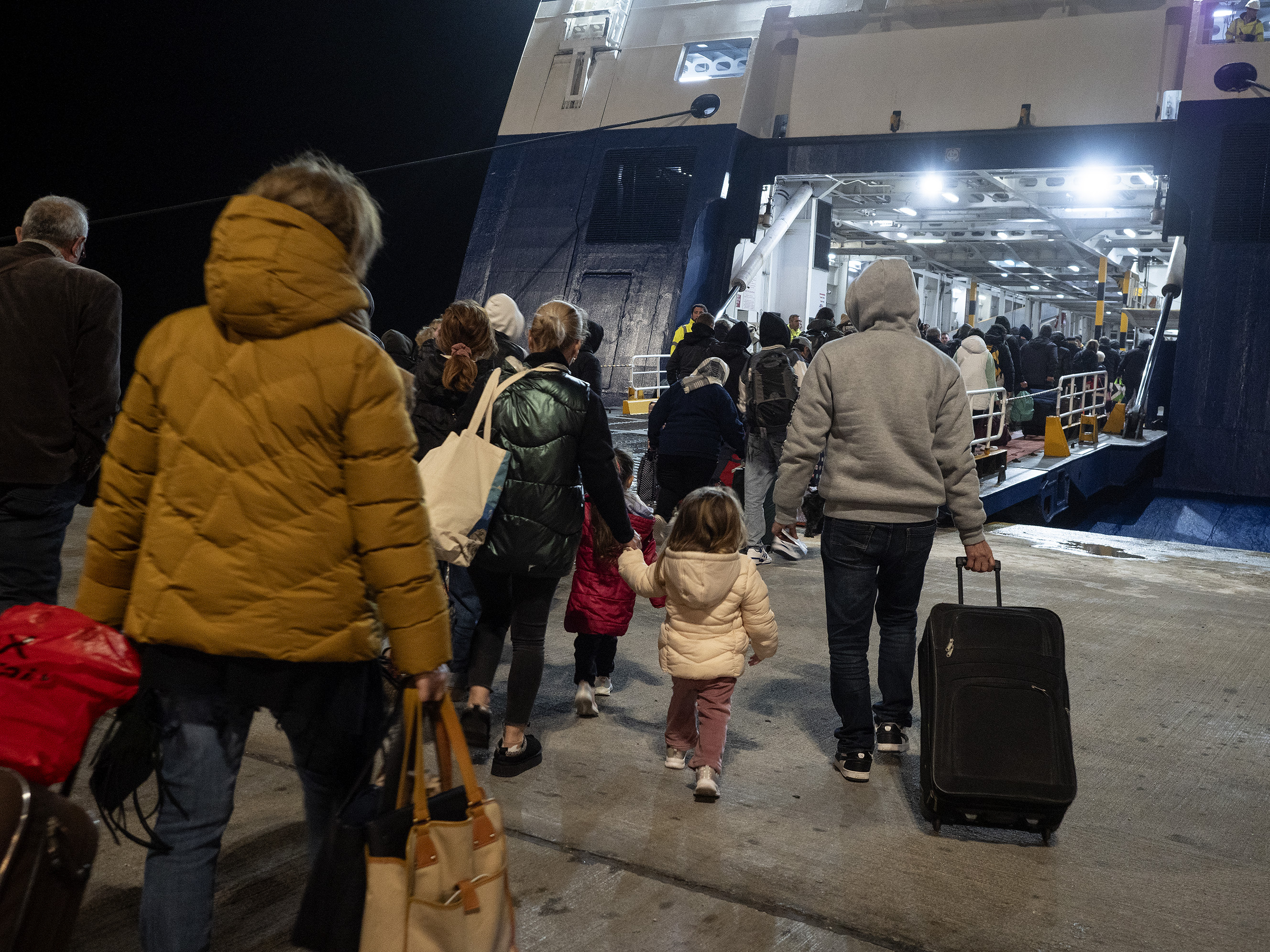 Σαντορίνη: Ωρες αγωνίας για τα συνεχόμενα Ρίχτερ-1