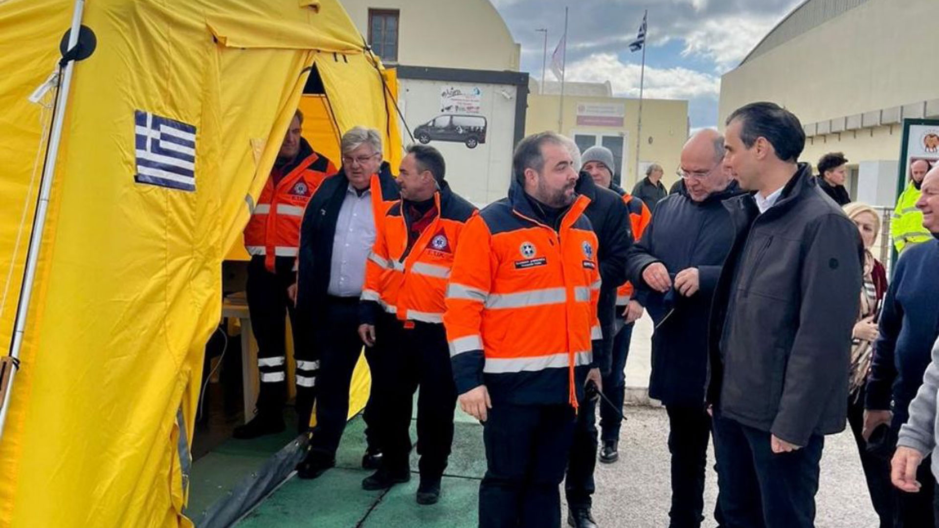 Σαντορίνη: Αγοράκι γεννήθηκε στο νοσοκομείο εν μέσω σεισμών-1