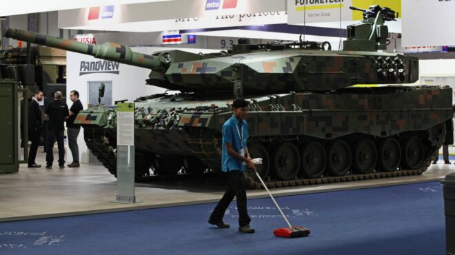 γερμανία-η-rheinmetall-μετατρέπει-εργοστάσια-α-563484838