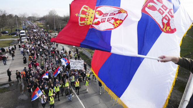 στη-σερβία-ο-αγώνας-για-αλλαγή-συνεχίζ-563448334