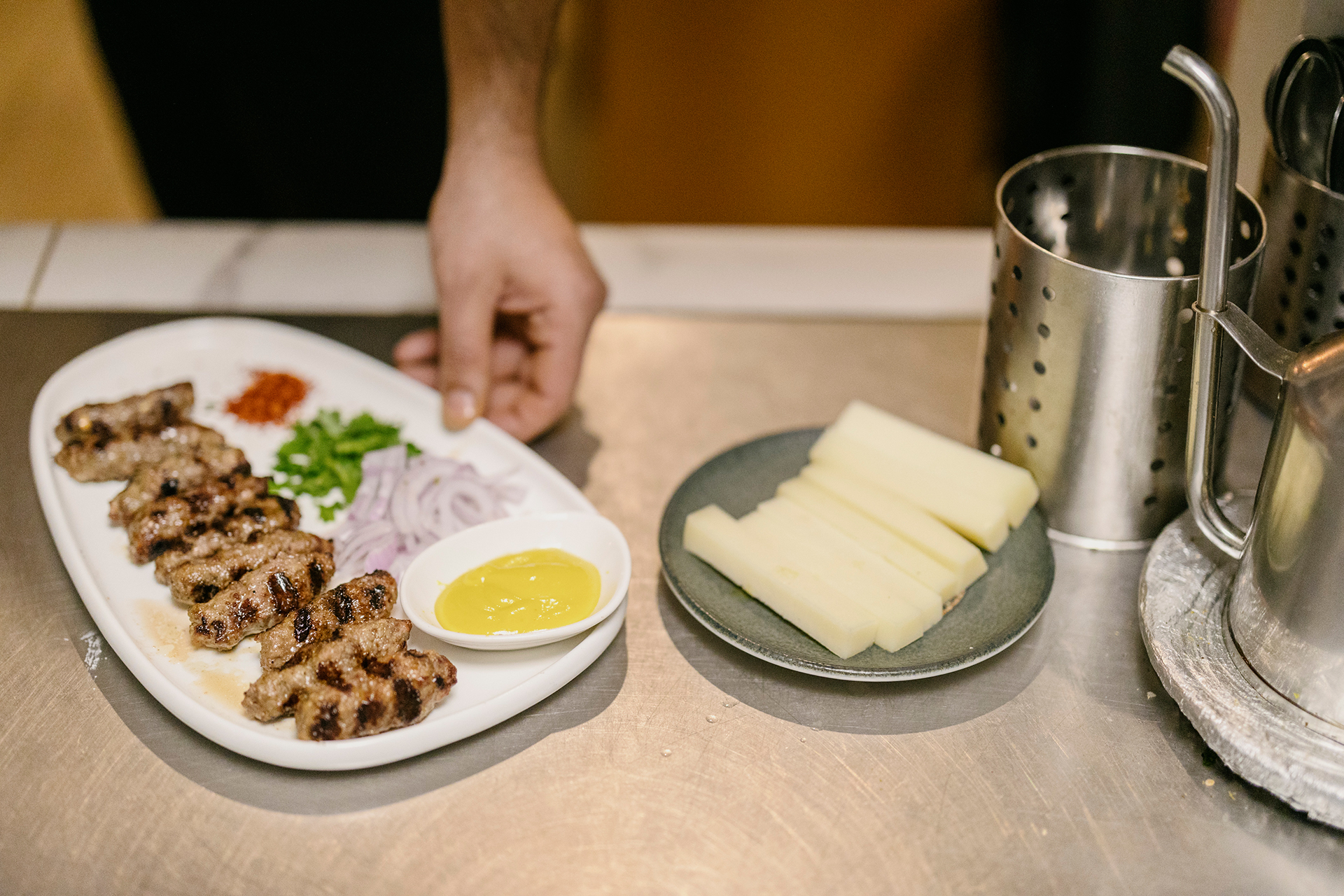 Μαύρος Γάτος: η ιδέα του παϊδιού και μια ατμόσφαιρα σαν γιορτή-2