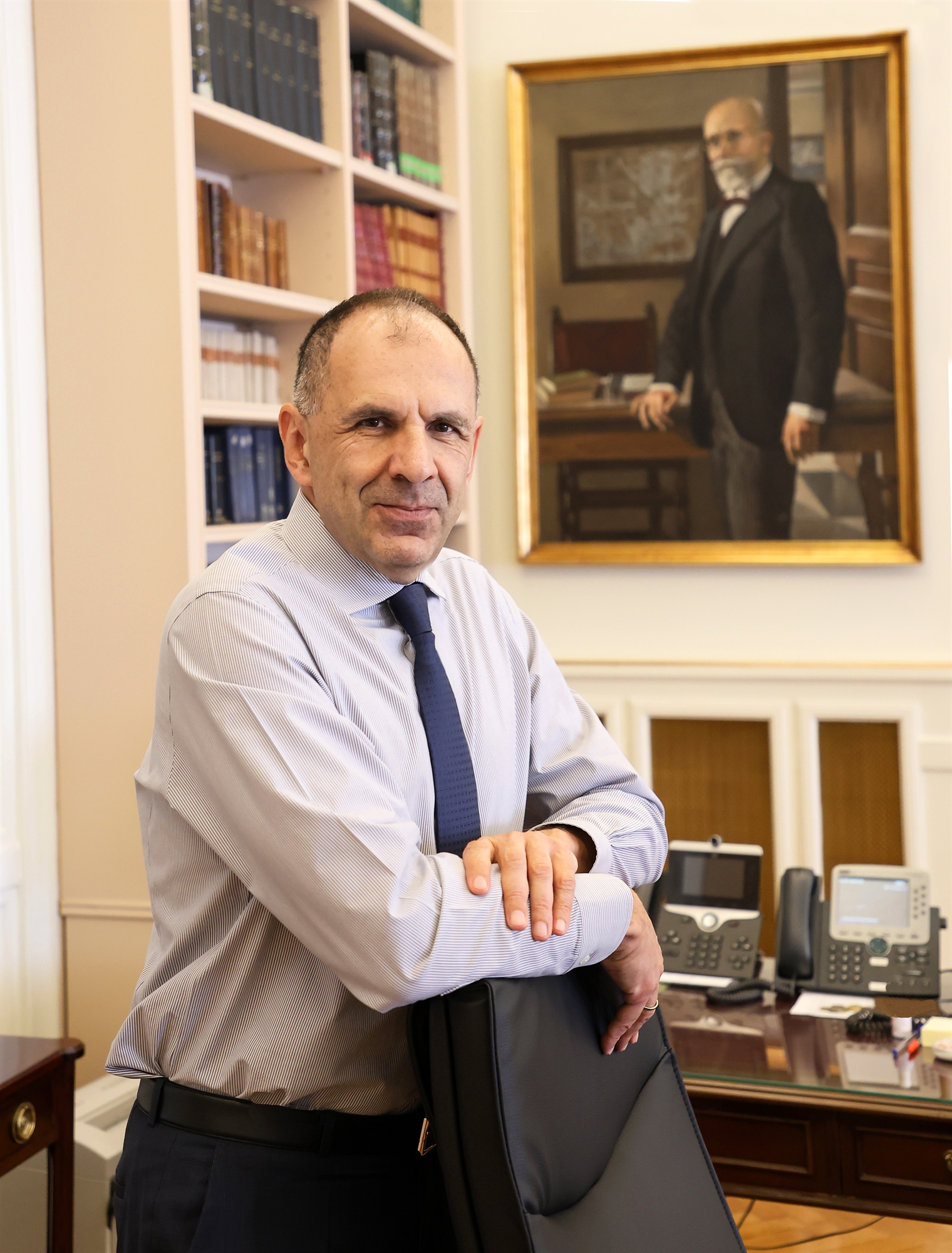 τι-θα-λέγατε-στον-τραμπ-κύριε-υπουργέ-563483341