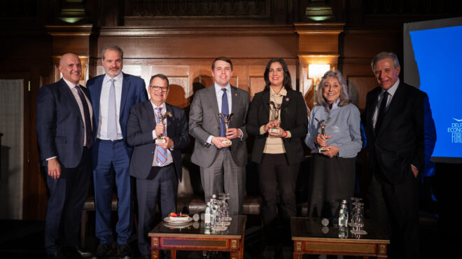 το-αίμα-είναι-πιο-ισχυρό-από-το-κόμμα-563473357