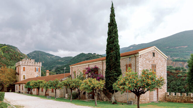 αγνωστες-ιστορίες-από-το-κελάρι-της-achaia-clauss-563470939