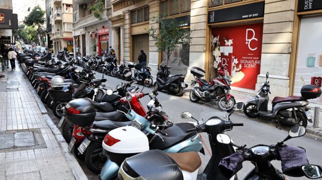 η-έλλειψη-θέσεων-για-δίκυκλα-και-η-ανα-563469235