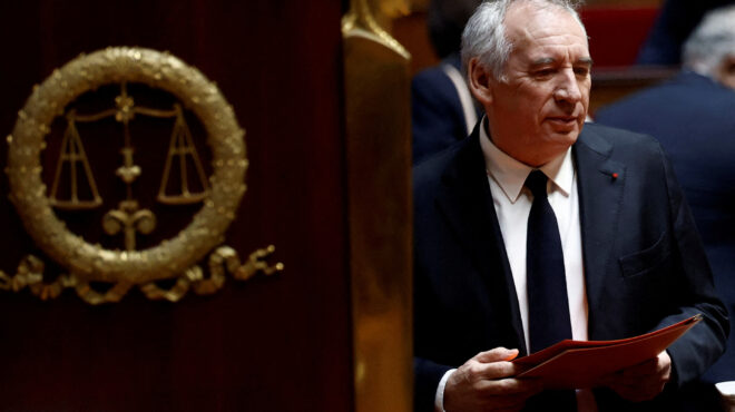 γαλλία-φόβοι-για-κατάρρευση-της-κυβέρ-563449792