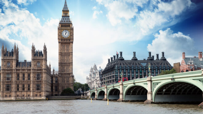 η-βρετανία-παίρνει-αποστάσεις-από-το-σ-563454121