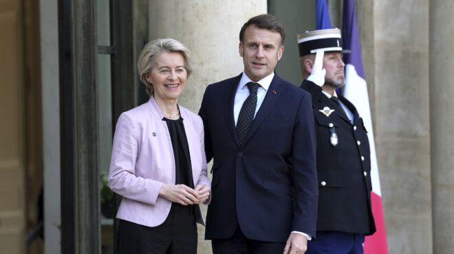 η-ασφάλεια-της-ε-ε-στο-τραπέζι-563493622