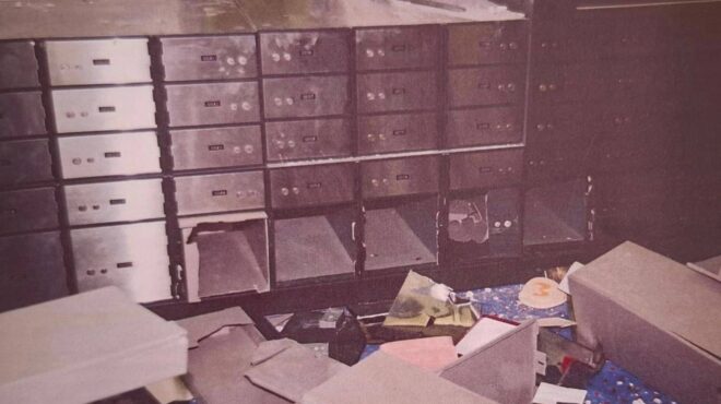 φωτογραφίες-από-το-ριφιφί-των-4-εκατ-το-2008-563467756