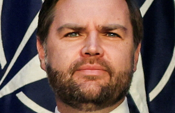 τζέι-ντι-βανς-ραπίσματα-563475457