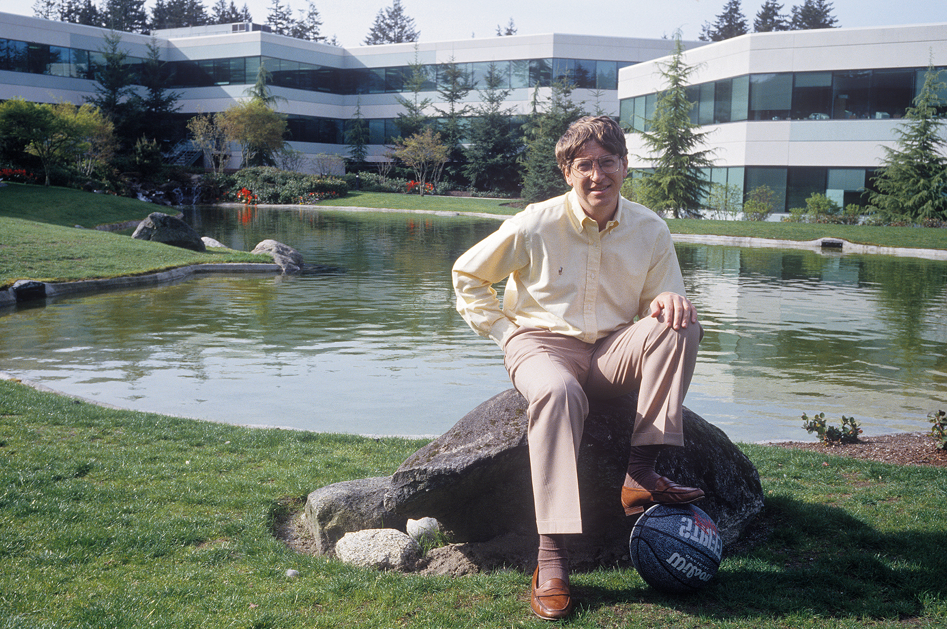 Μπιλ Γκέιτς: Τι πιστεύει για τις εξελίξεις σε οικονομία και τεχνολογία-8