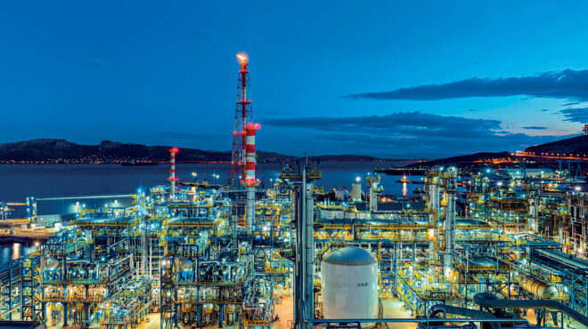 helleniq-energy-ισχυροποιείται-διαρκώς-και-πρωταγ-563454787