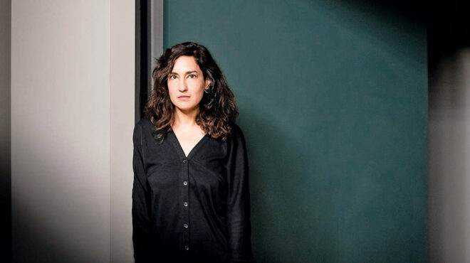 η-χιώτη-θέλει-να-στρίψει-το-τιμόνι-του-ε-563481187