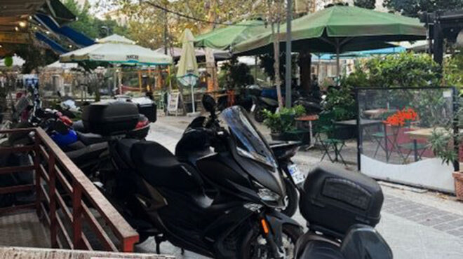 η-έλλειψη-θέσεων-για-δίκυκλα-και-η-ανα-563460715