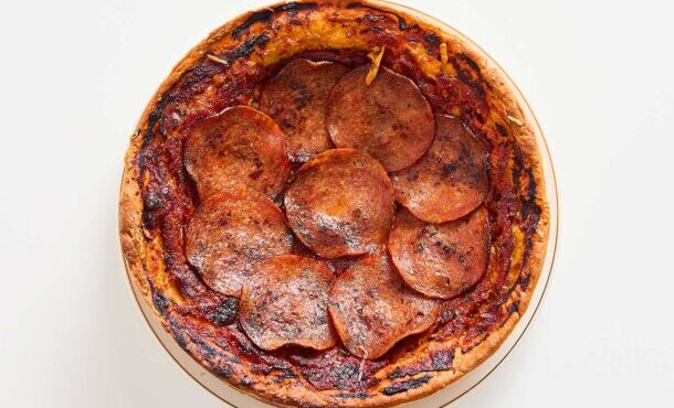 deep-dish-pizza-πίτσα-σε-βαθύ-ταψί-από-την-αγάπη-μιχ-563449156