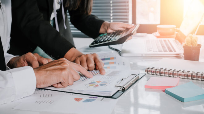 τα-παράθυρα-της-νομοθεσίας-για-μικρ-563483500