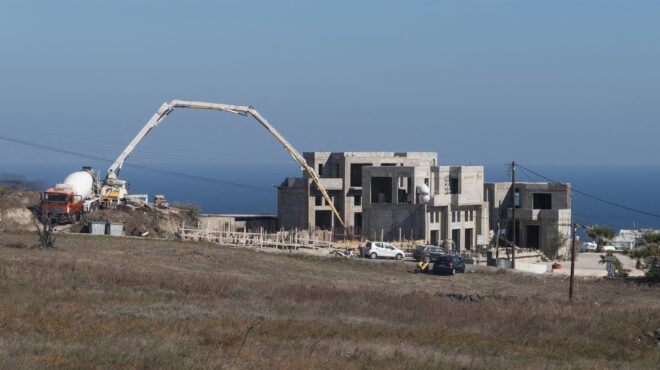 πόλεμος-μηχανικών-και-δήμων-για-τις-πο-563471380