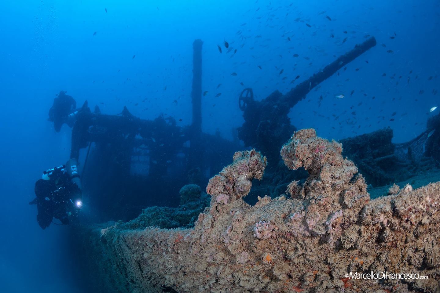 Ασπίδα για το κάστρο της Μυκόνου και διάσημα ναυάγια με ελληνική υπογραφή-10
