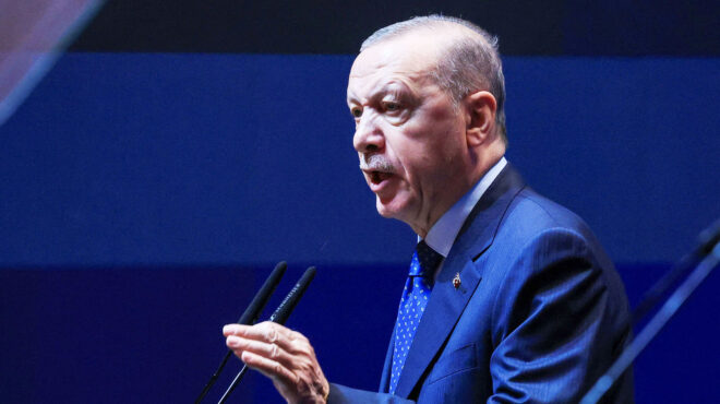 εντός-και-εκτός-η-τουρκία-μεταξύ-ηπα-563480086