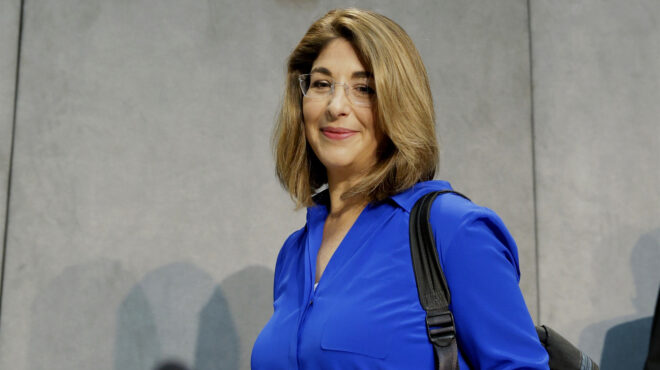 η-άλλη-ναόμι-και-η-προπαγάνδα-563449420