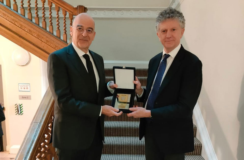 Γάλλος υπουργός Αμυνας: «Δεν μπορούμε να παρέμβουμε για τους Meteor στην Αγκυρα»-1