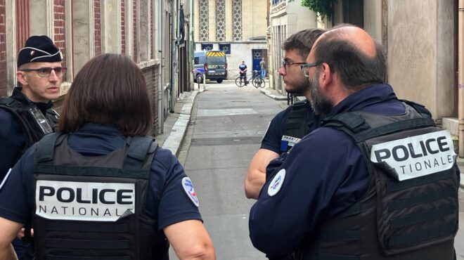 γαλλία-επίθεση-με-μαχαίρι-σε-αγορά-ε-563483386