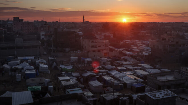 κυρώσεις-στο-δπδ-απόβαση-στη-γάζα-563457958