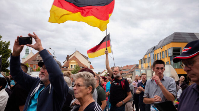 μικρές-προσδοκίες-μεγάλοι-συμβιβασμ-563483101