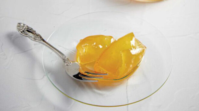 γλυκό-κουταλιού-περγαμόντο-κι-ένα-λικ-563473558