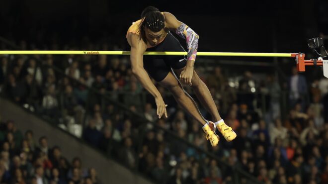 ο-εμμανουήλ-καραλής-πέταξε-στα-601μ-πε-563483464