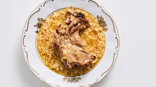 κατσίκι-λεμονάτο-με-πιλάφι-από-τον-άρη-563449261