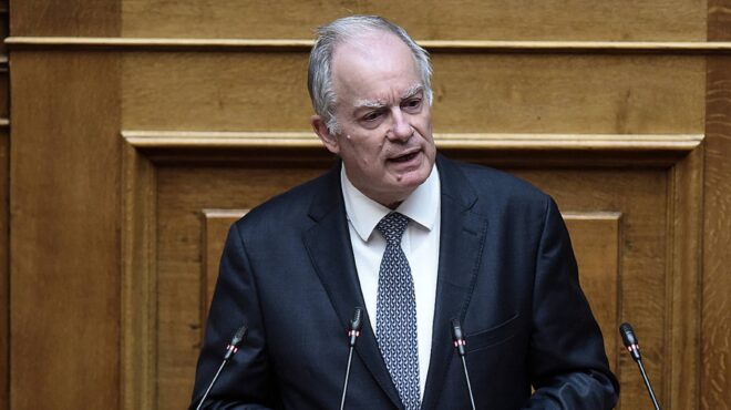 επίθεση-ρουβίκωνα-με-τρικάκια-στο-σπί-563466979