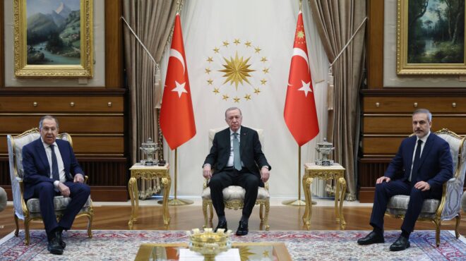 λαβρόφ-οι-εχθροπραξίες-θα-σταματήσου-563484418