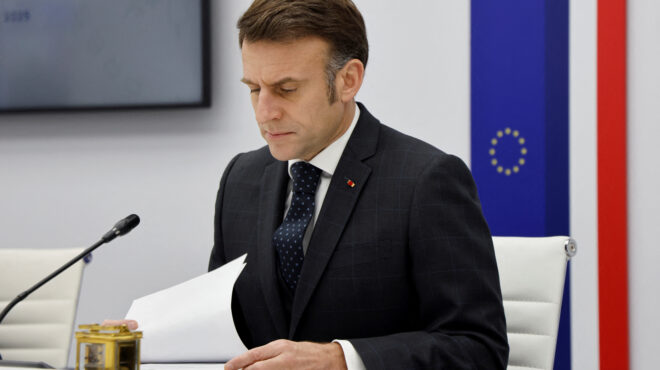 μακρόν-και-μερτς-συμφώνησαν-να-ανοίξο-563489884