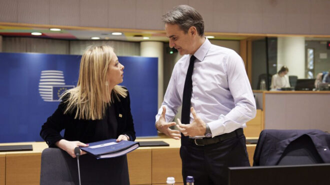 θεωρείο-αναβολή-της-συνάντησης-με-μ-563460577