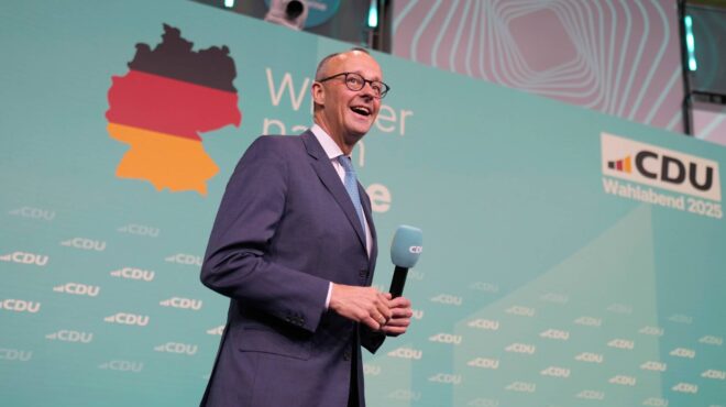 φρίντριχ-μερτς-θα-εργαστούμε-για-να-έχ-563483935