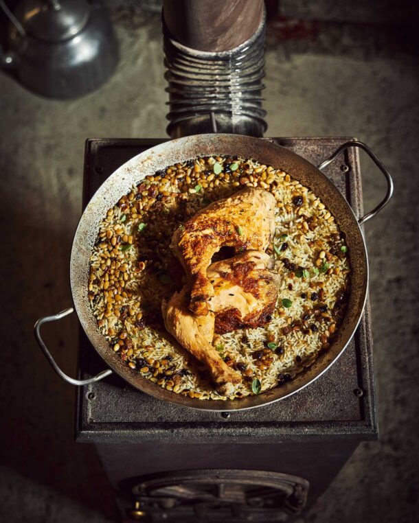 μπούτια-κοτόπουλου-κονφί-με-πλούσιο-π-563448601