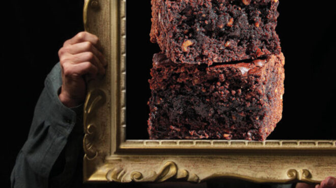 μπράουνι-με-σάλτσα-βανίλιας-563483071