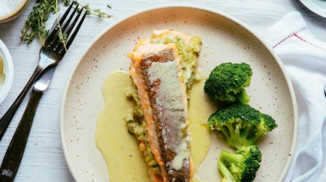 πέστροφα-γεμιστή-με-μυρωδικά-και-ξινό-563480113