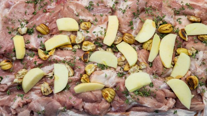 πορκέτα-με-κάστανα-και-μήλα-βήμα-βήμα-α-563474434